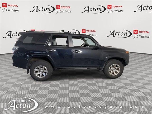 Photo of 2016 Midnight Black Metallic Toyota 4Runner