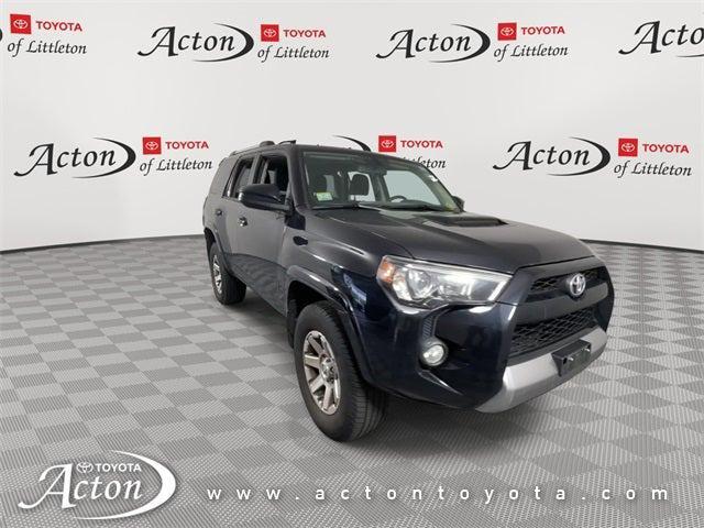 Photo of 2016 Midnight Black Metallic Toyota 4Runner