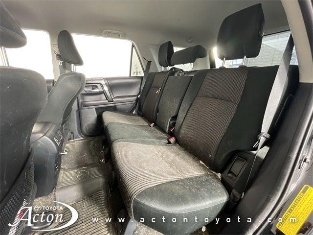 Photo of 2016 Midnight Black Metallic Toyota 4Runner