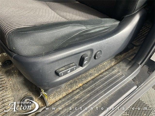 Photo of 2016 Midnight Black Metallic Toyota 4Runner