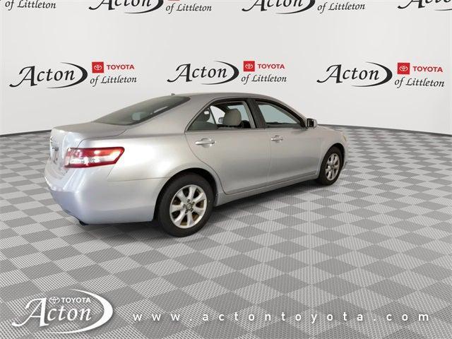 Photo of 2011 Classic Silver Metallic Toyota Camry