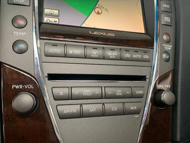 Photo of 2012 Silver Lexus ES 350