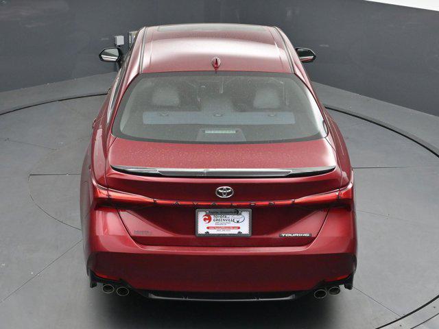 Photo of 2019 Ruby Flare Pearl Toyota Avalon