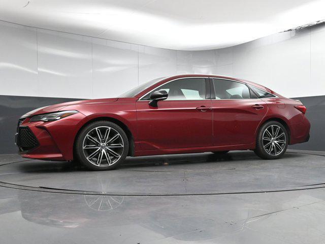 Photo of 2019 Ruby Flare Pearl Toyota Avalon