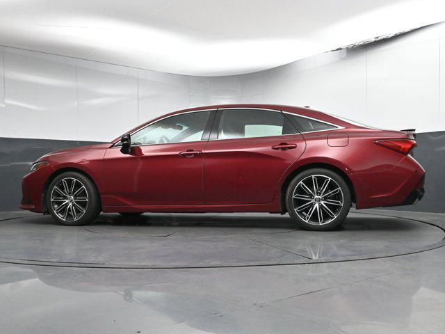 Photo of 2019 Ruby Flare Pearl Toyota Avalon