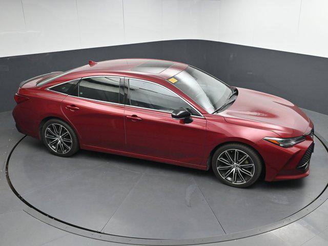 Photo of 2019 Ruby Flare Pearl Toyota Avalon
