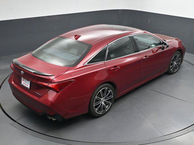Photo of 2019 Ruby Flare Pearl Toyota Avalon