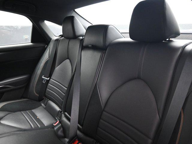 Photo of 2019 Ruby Flare Pearl Toyota Avalon