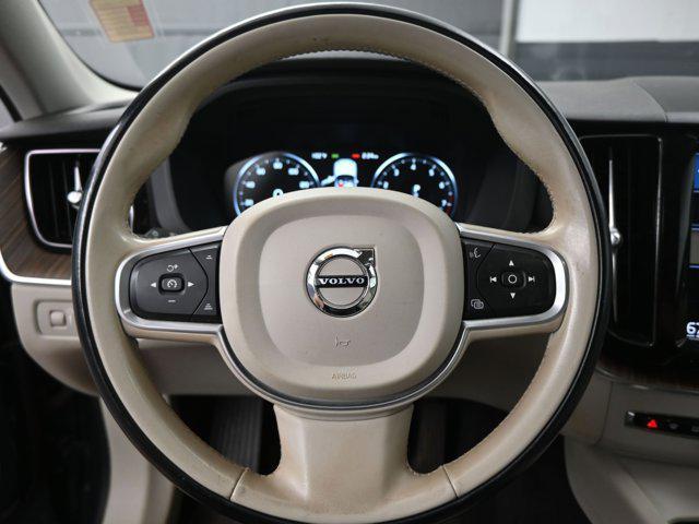 Photo of 2021 Denim Blue Metallic Volvo XC60