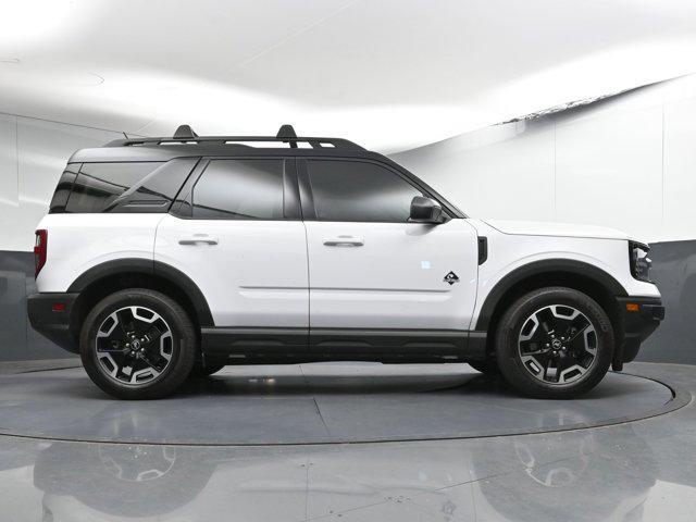 Photo of 2022 Oxford White Ford Bronco Sport