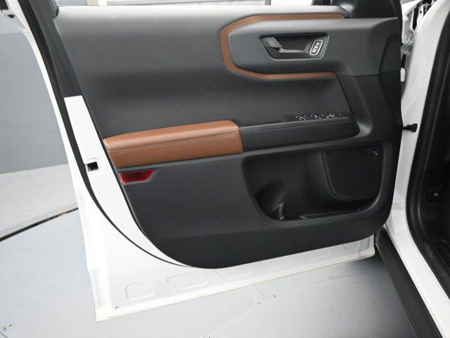 Photo of 2022 Oxford White Ford Bronco Sport