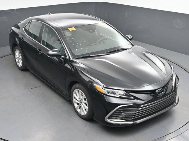Photo of 2024 Midnight Black Metallic Toyota Camry