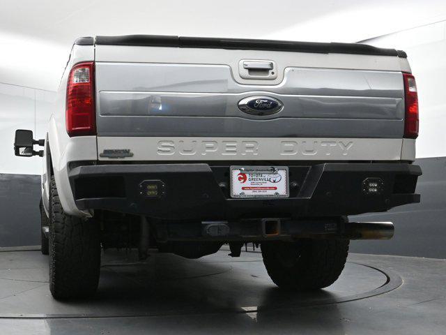 Photo of 2015 White Platinum Clearcoat Metallic Ford F-250
