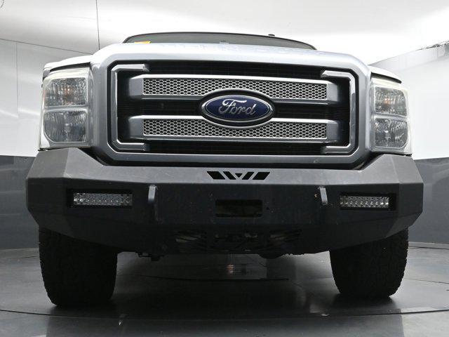 Photo of 2015 White Platinum Clearcoat Metallic Ford F-250