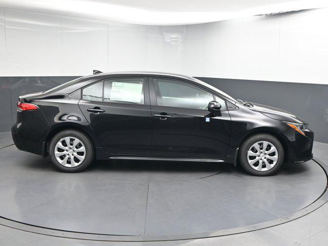 Photo of 2025 Midnight Black Metallic Toyota Corolla