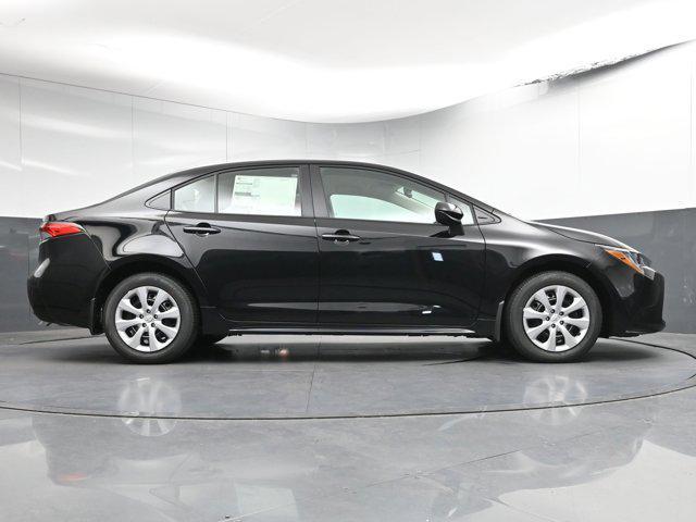 Photo of 2025 Midnight Black Metallic Toyota Corolla