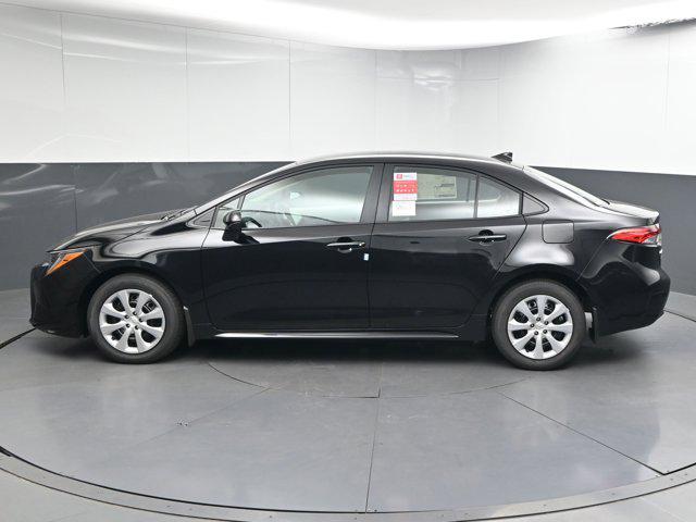 Photo of 2025 Midnight Black Metallic Toyota Corolla