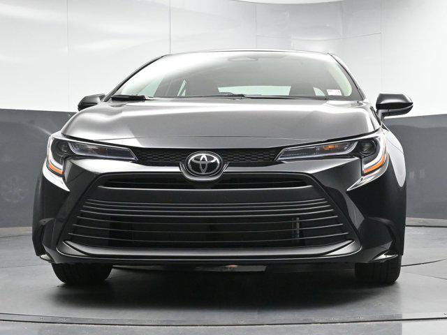 Photo of 2025 Midnight Black Metallic Toyota Corolla