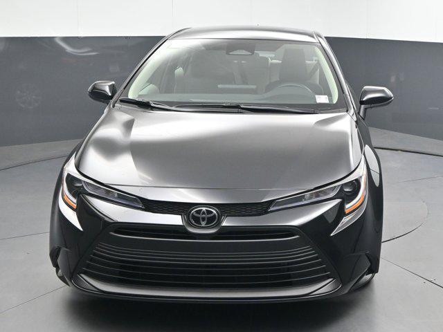 Photo of 2025 Midnight Black Metallic Toyota Corolla
