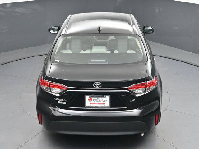 Photo of 2025 Midnight Black Metallic Toyota Corolla