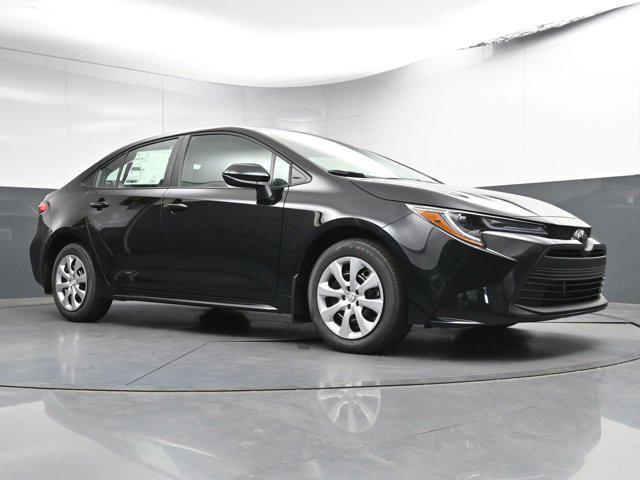 Photo of 2025 Midnight Black Metallic Toyota Corolla
