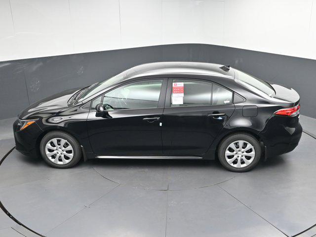 Photo of 2025 Midnight Black Metallic Toyota Corolla
