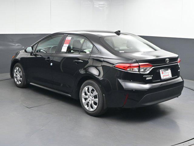 Photo of 2025 Midnight Black Metallic Toyota Corolla