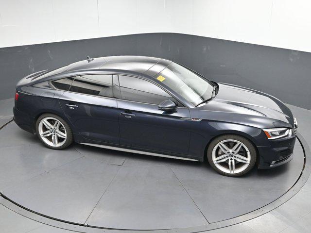 Photo of 2018 Black Roof Audi A5