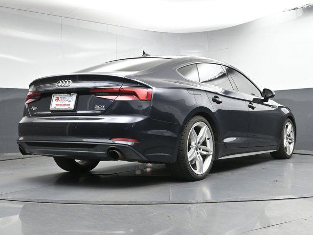 Photo of 2018 Black Roof Audi A5