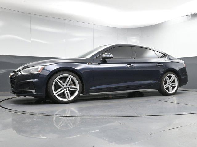 Photo of 2018 Black Roof Audi A5