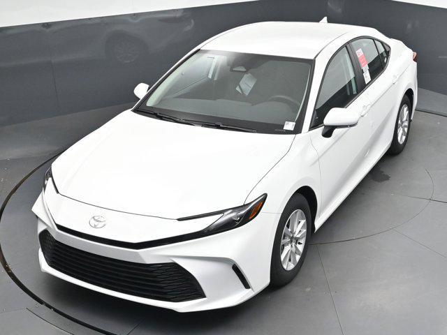 Photo of 2025 Ice Cap Toyota Camry
