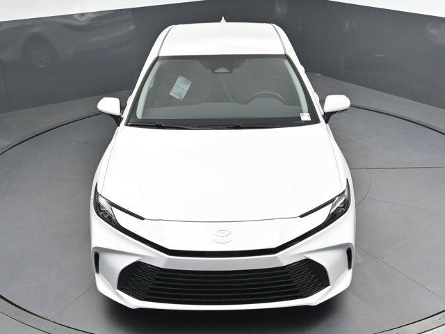 Photo of 2025 Ice Cap Toyota Camry