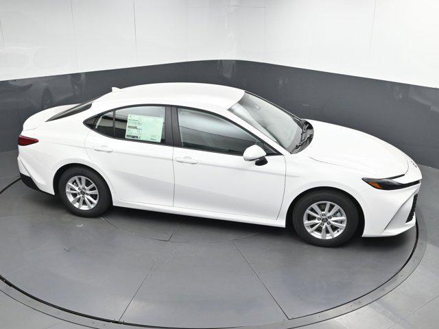 Photo of 2025 Ice Cap Toyota Camry