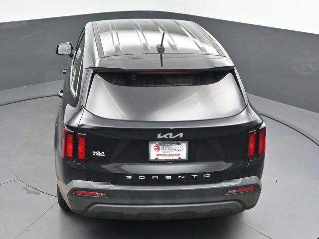 Photo of 2022 Ebony Black Kia Sorento