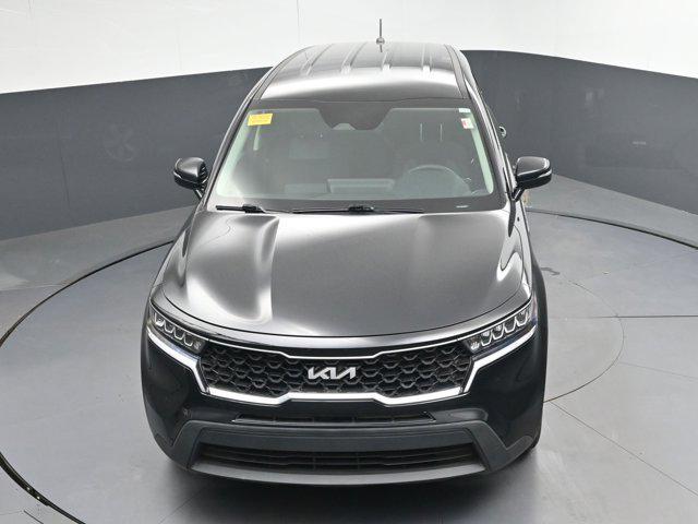 Photo of 2022 Ebony Black Kia Sorento