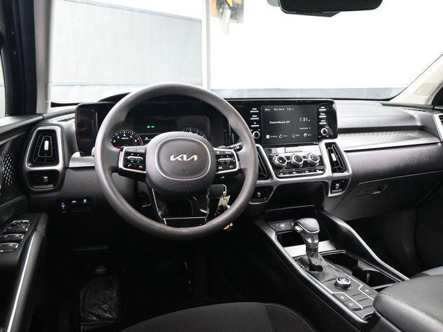 Photo of 2022 Ebony Black Kia Sorento