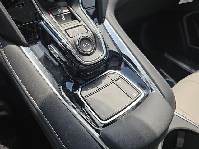 Photo of 2025 Majestic Black Pearl Acura RDX
