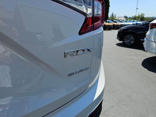Photo of 2025 Platinum White Pearl Acura RDX