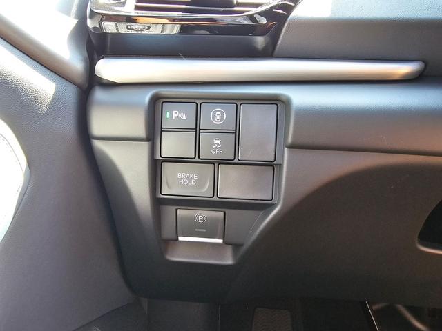 Photo of 2025 Platinum White Pearl Acura RDX