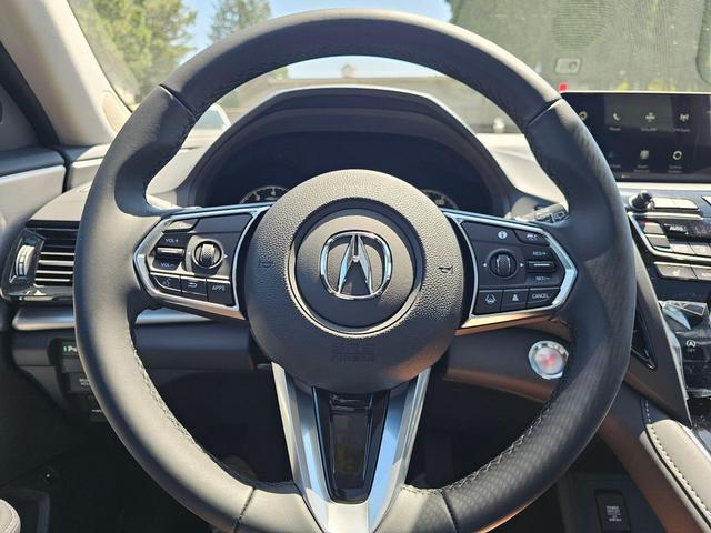 Photo of 2025 Platinum White Pearl Acura RDX