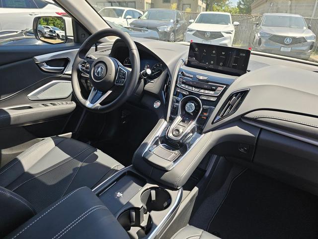 Photo of 2025 Platinum White Pearl Acura RDX