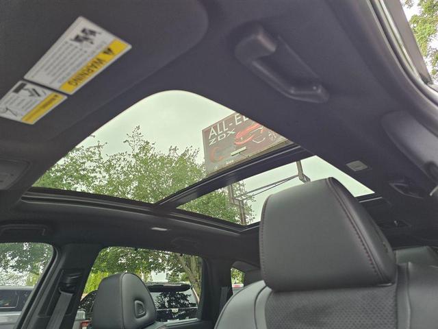 Photo of 2023 Majestic Black Pearl Acura MDX