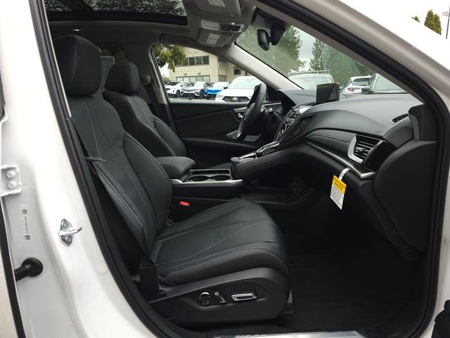 Photo of 2025 Platinum White Pearl Acura RDX
