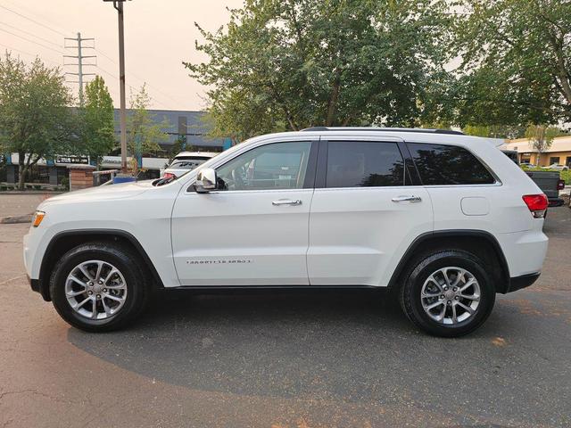 Photo of 2016 Bright White Clearcoat Jeep Grand Cherokee