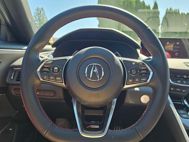 Photo of 2025 Platinum White Pearl Acura TLX
