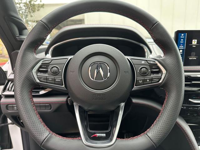 Photo of 2025 Platinum White Pearl Acura MDX