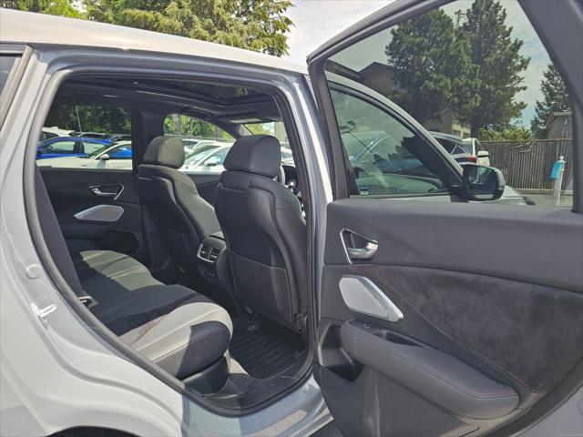 Photo of 2025 Urban Gray Pearl Acura RDX