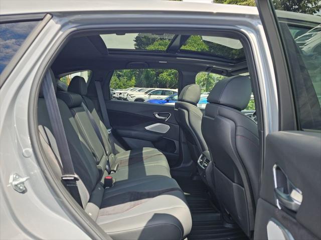 Photo of 2025 Urban Gray Pearl Acura RDX