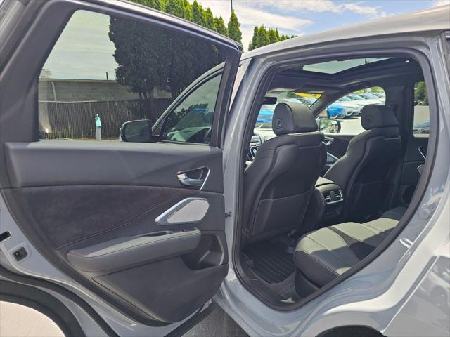 Photo of 2025 Urban Gray Pearl Acura RDX