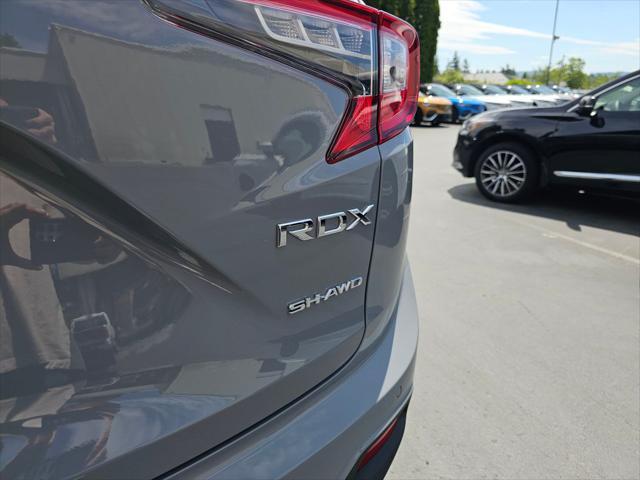 Photo of 2025 Urban Gray Pearl Acura RDX